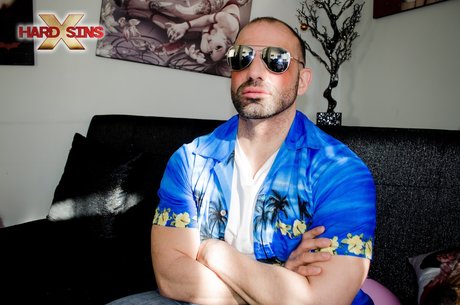 Naakte gelekte OnlyFans-foto van Rickhardxfree