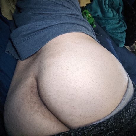 Naakte gelekte OnlyFans-foto van Francesco Cazzo