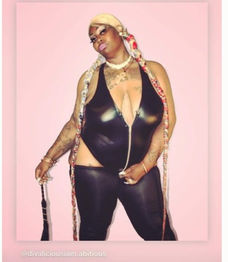 Naakte gelekte OnlyFans-foto van Dangerous Diva