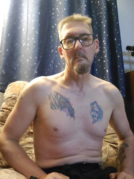 Naakte gelekte OnlyFans-foto van Greg