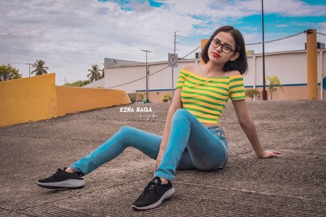 Naakte gelekte OnlyFans-foto van Yuliana Curiel