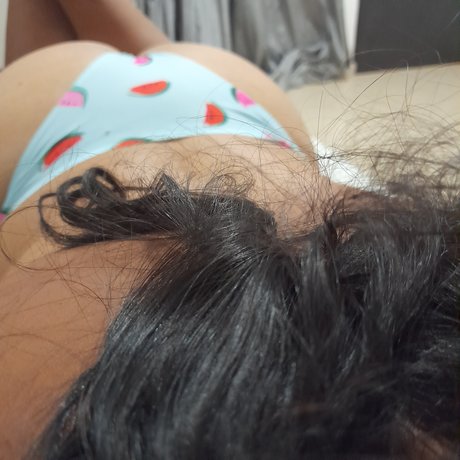 Naakte gelekte OnlyFans-foto van Ayde Solis