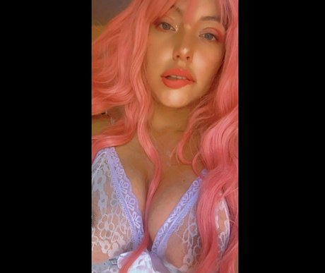 Naakte gelekte OnlyFans-foto van Luna Veltran