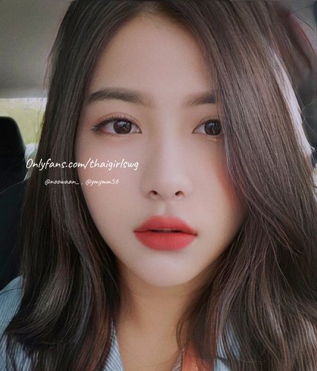 Naakte gelekte OnlyFans-foto van Thaichubbygirl