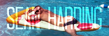 Naakte gelekte OnlyFans-foto van Sean Harding