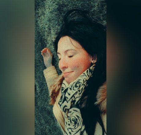 Naakte gelekte OnlyFans-foto van Lidy
