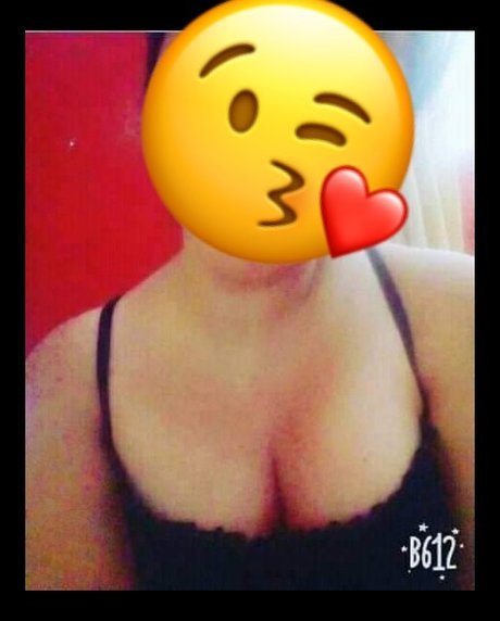 Naakte gelekte OnlyFans-foto van Tefi Woman