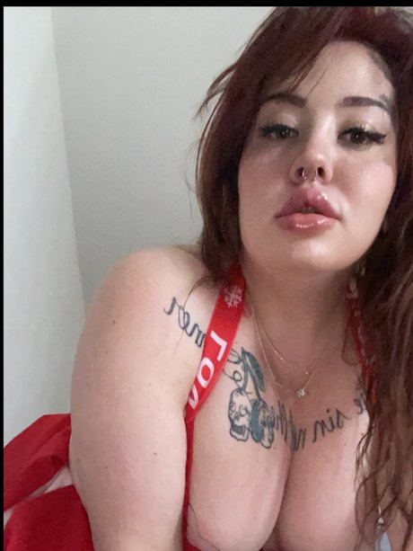 Naakte gelekte OnlyFans-foto van Dakota