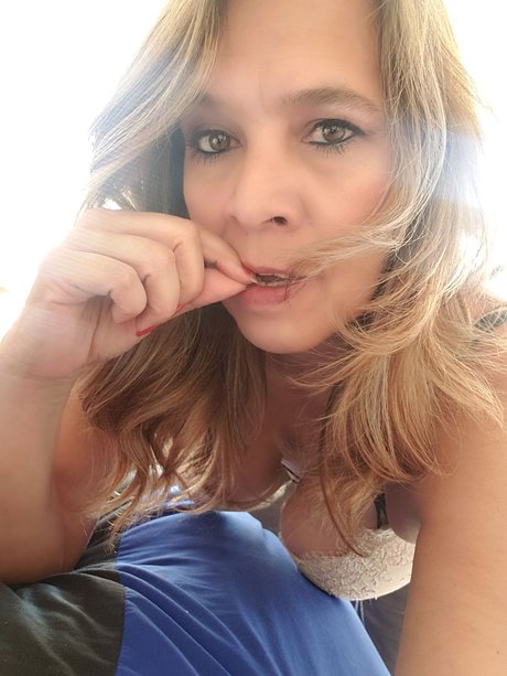 Naakte gelekte OnlyFans-foto van Xristina M