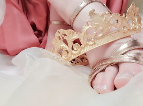 Naakte gelekte OnlyFans-foto van Princess Precious Feet