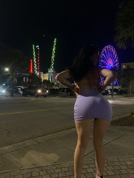 Naakte gelekte OnlyFans-foto van Paris