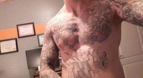 Naakte gelekte OnlyFans-foto van Jerry L Blakely