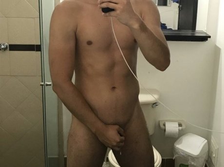Naakte gelekte OnlyFans-foto van Axelleomtx