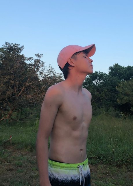 Naakte gelekte OnlyFans-foto van Jeff24