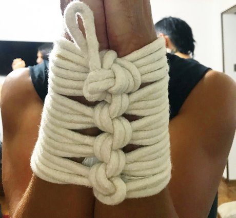 Naakte gelekte OnlyFans-foto van Master Carlos