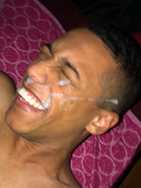 Naakte gelekte OnlyFans-foto van Eddie G