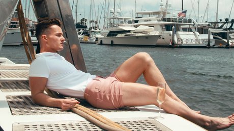 Naakte gelekte OnlyFans-foto van Grant Ducati
