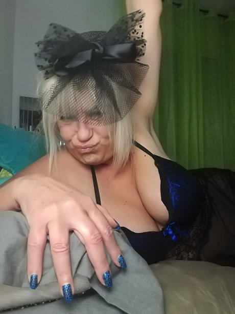Naakte gelekte OnlyFans-foto van Seora Fina  No Ppv