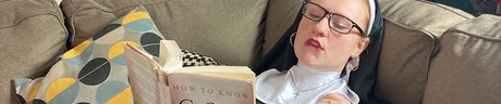 Naakte gelekte OnlyFans-foto van Sister Marrianne
