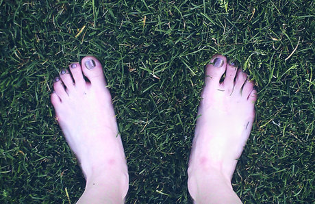 Naakte gelekte OnlyFans-foto van 02petitefeet