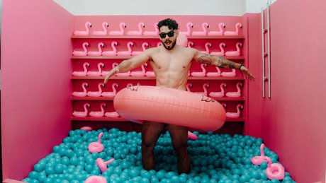 Naakte gelekte OnlyFans-foto van Lalonganiza