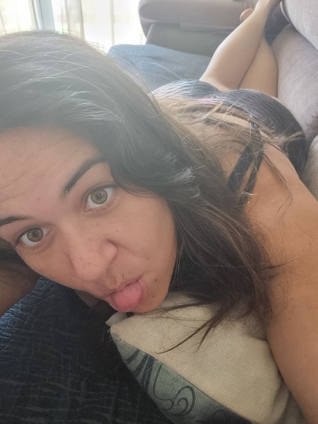Naakte gelekte OnlyFans-foto van Daviniavilla