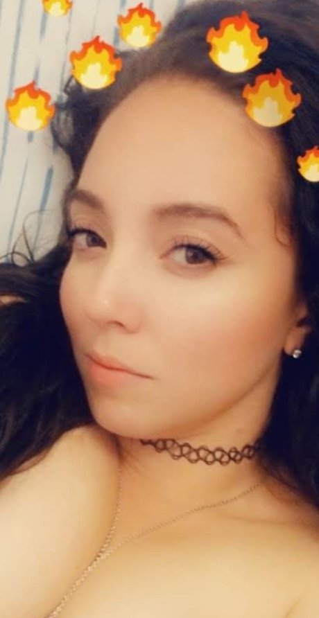 Naakte gelekte OnlyFans-foto van Sexy Evil And  Angel
