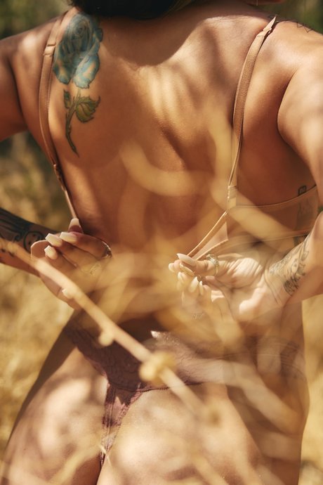 Naakte gelekte OnlyFans-foto van Bunny 