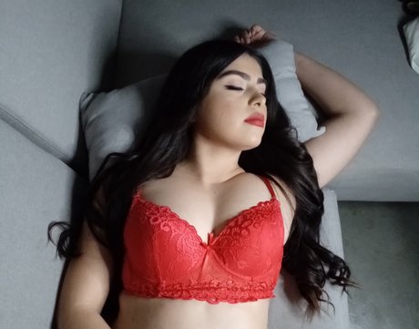 Naakte gelekte OnlyFans-foto van Faty Snchez