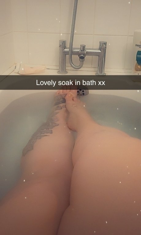Naakte gelekte OnlyFans-foto van Lexi
