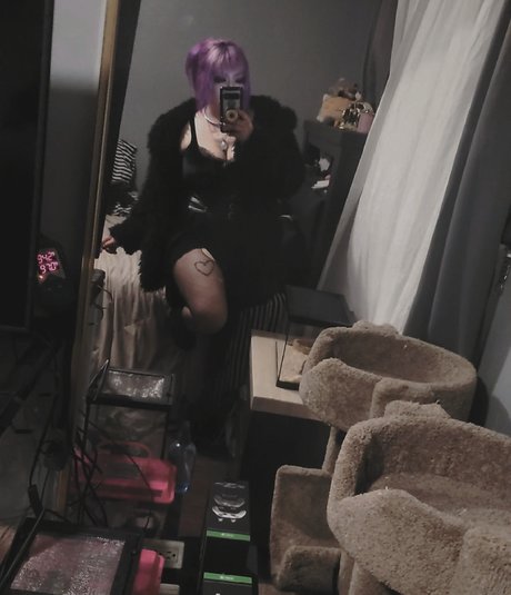 Naakte gelekte OnlyFans-foto van    