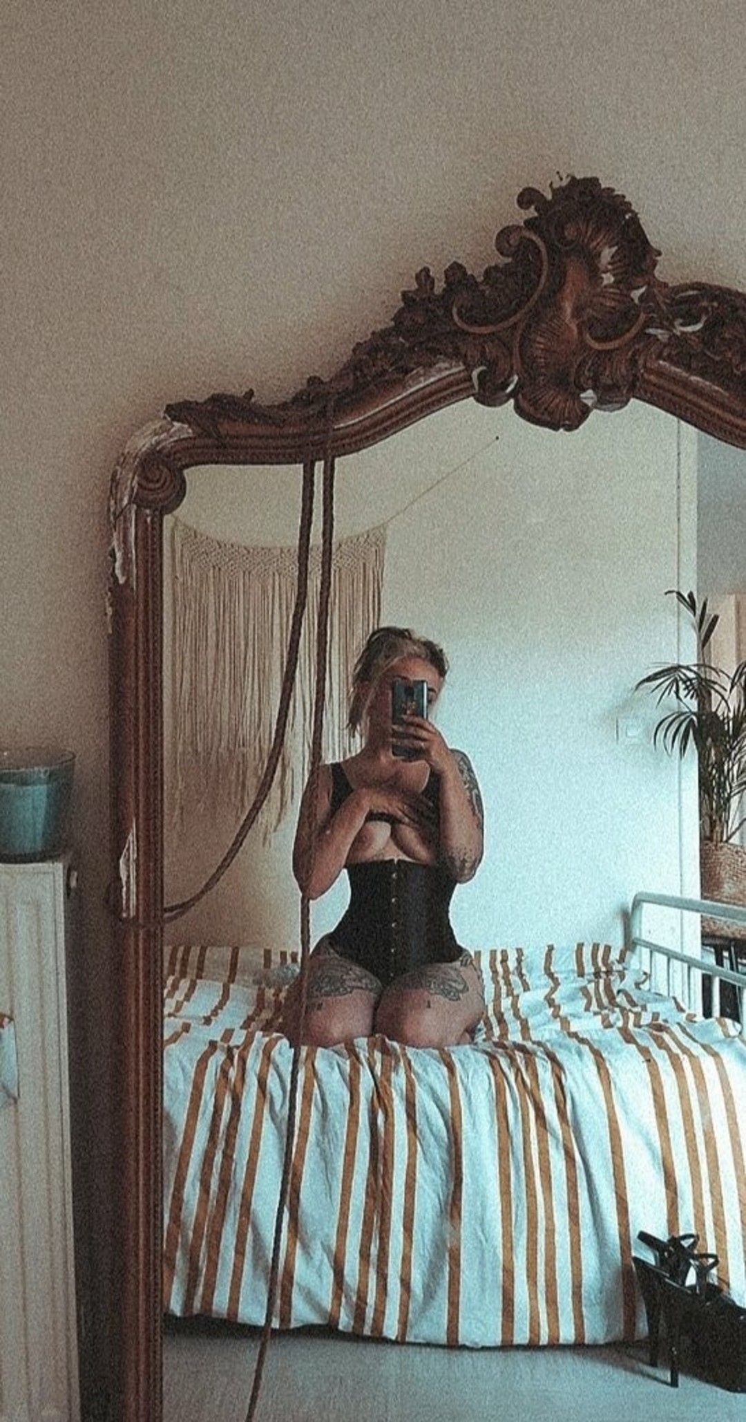 Naakte gelekte OnlyFans-foto van Saintemarnie #59 Naakte gelekte OnlyFans-foto van Saintemarnie #59