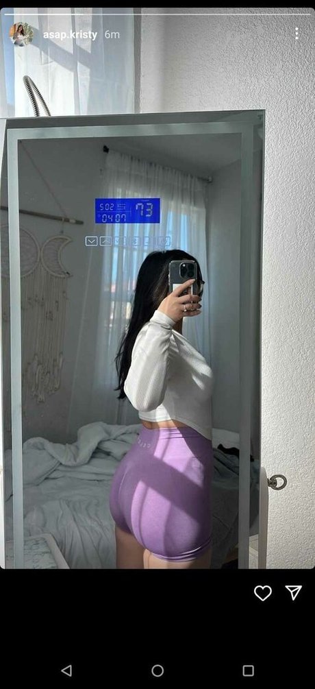 Naakte gelekte OnlyFans-foto van Asapkristy