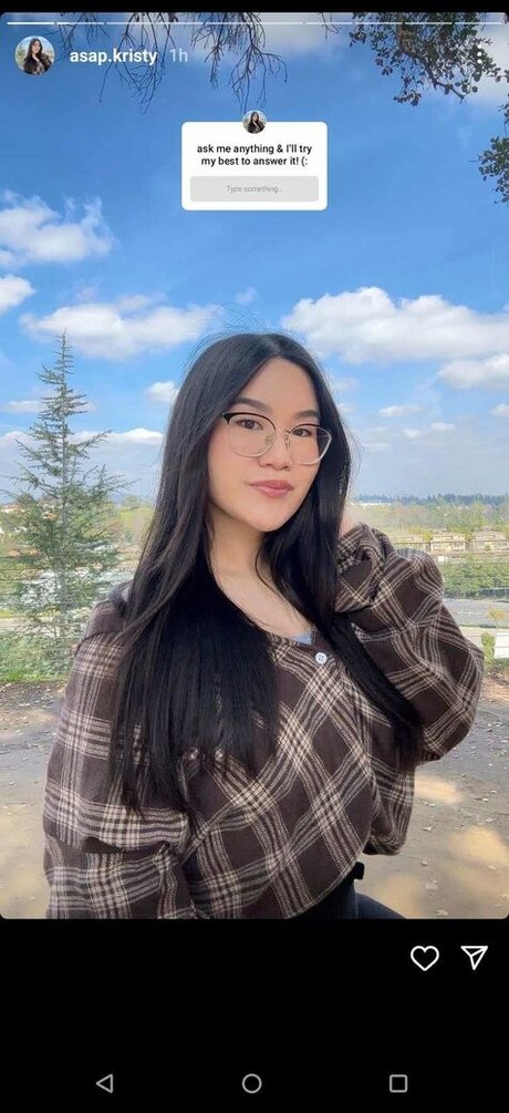 Naakte gelekte OnlyFans-foto van Asapkristy