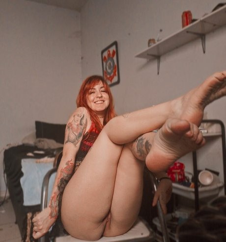 Naakte gelekte OnlyFans-foto van Alanyz Zillmer