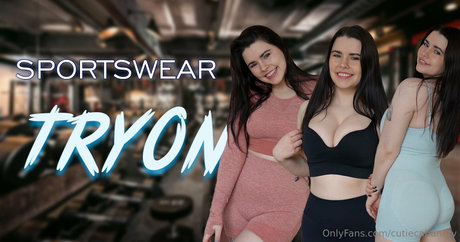 Naakte gelekte OnlyFans-foto van Cutiecabanitv