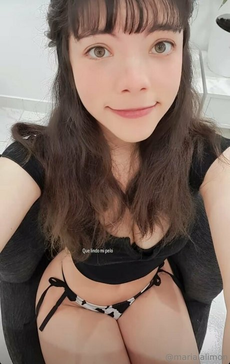 Naakte gelekte OnlyFans-foto van Mariabacker