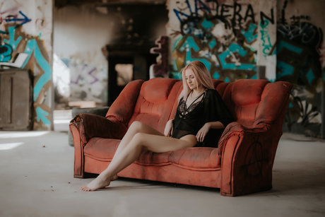 Naakte gelekte OnlyFans-foto van Nikolet 