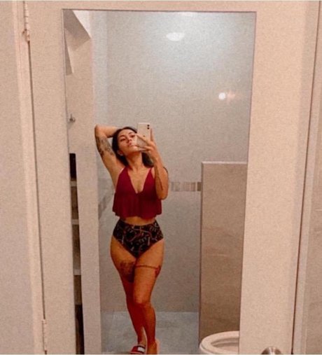 Naakte gelekte OnlyFans-foto van Patricia 