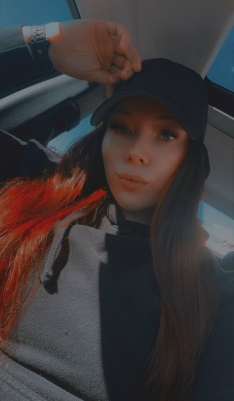 Naakte gelekte OnlyFans-foto van Babibxo