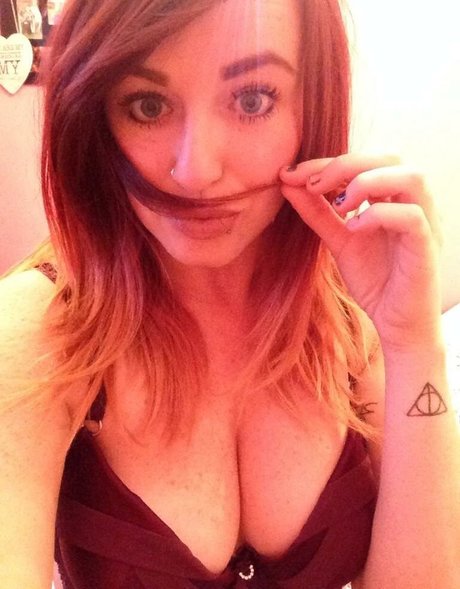 Naakte gelekte OnlyFans-foto van Amycakez