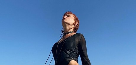Naakte gelekte OnlyFans-foto van Marthanudemodel