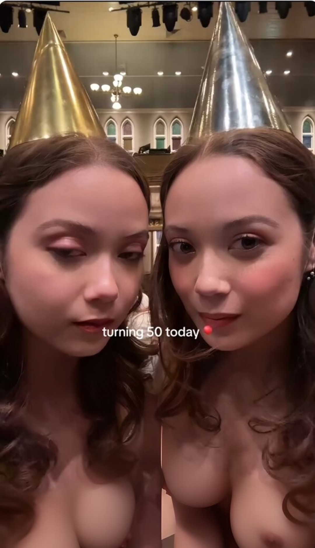 Naakte gelekte OnlyFans-foto van Laufey And Junia #26 Naakte gelekte OnlyFans-foto van Laufey And Junia #26