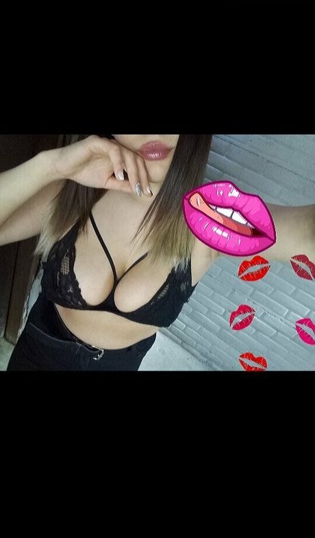 Naakte gelekte OnlyFans-foto van Latinafoxxx