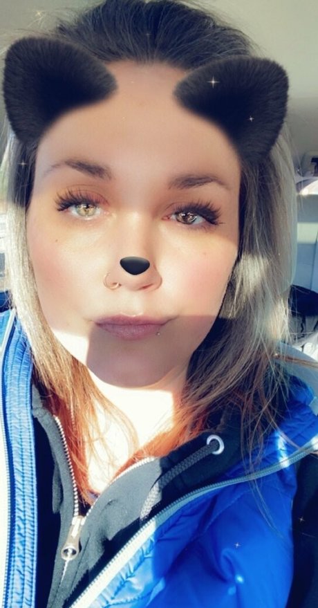Naakte gelekte OnlyFans-foto van Rougewild69free