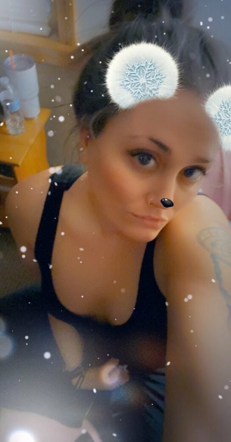 Naakte gelekte OnlyFans-foto van Rougewild69free
