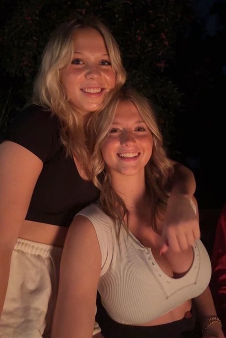 Naakte gelekte OnlyFans-foto van Carsen R