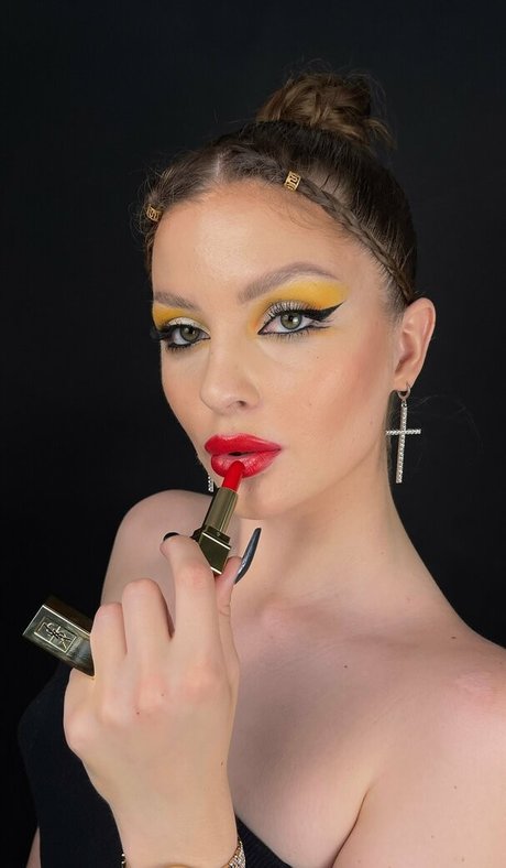 Naakte gelekte OnlyFans-foto van Mollypolly221