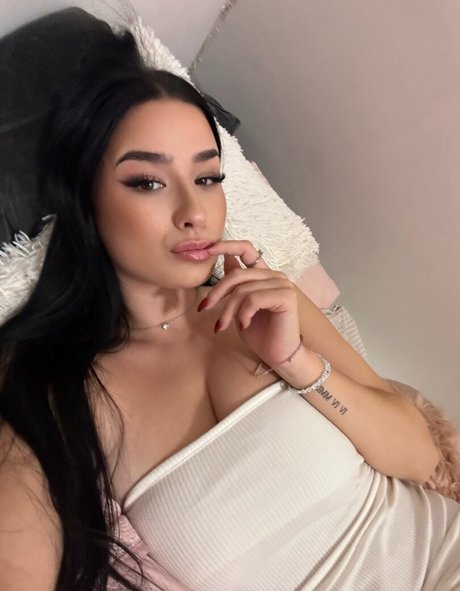 Naakte gelekte OnlyFans-foto van Elianka