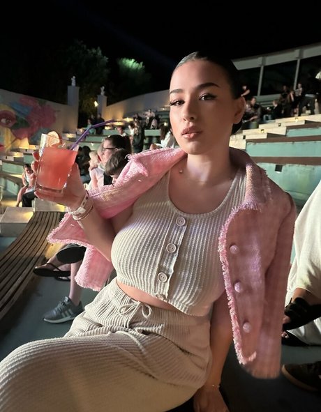 Naakte gelekte OnlyFans-foto van Elianka